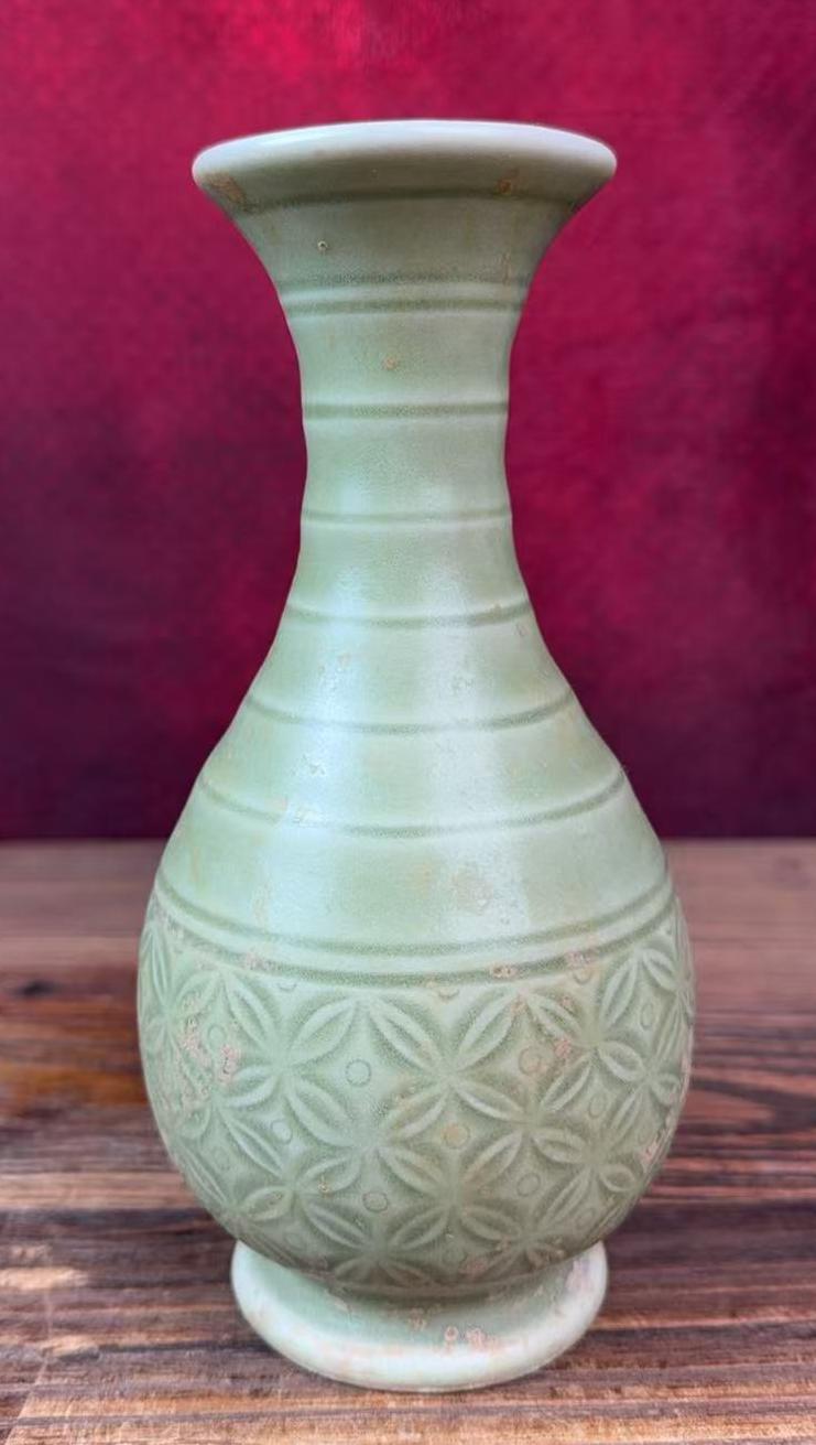 中国美術 紫斑釉 三羊瓶 高18cm(LC123) 中国美術 紫斑釉 三羊瓶 高18cm(LC123)
